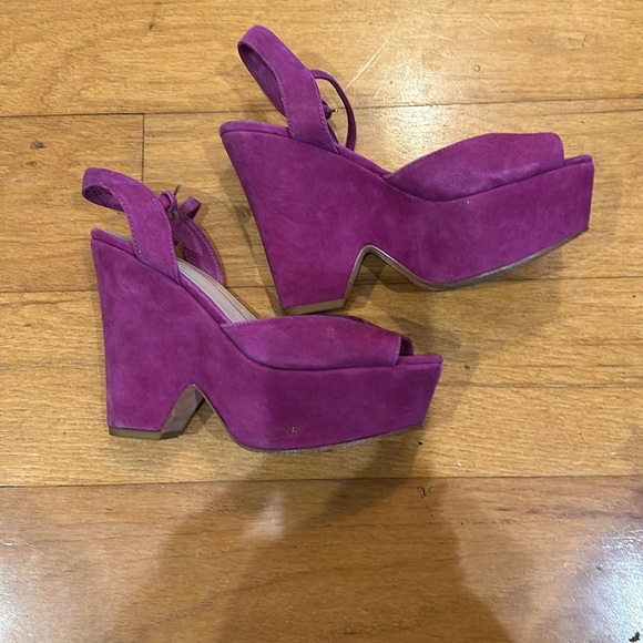 Dolce Vita shoes - Picture 2 of 5